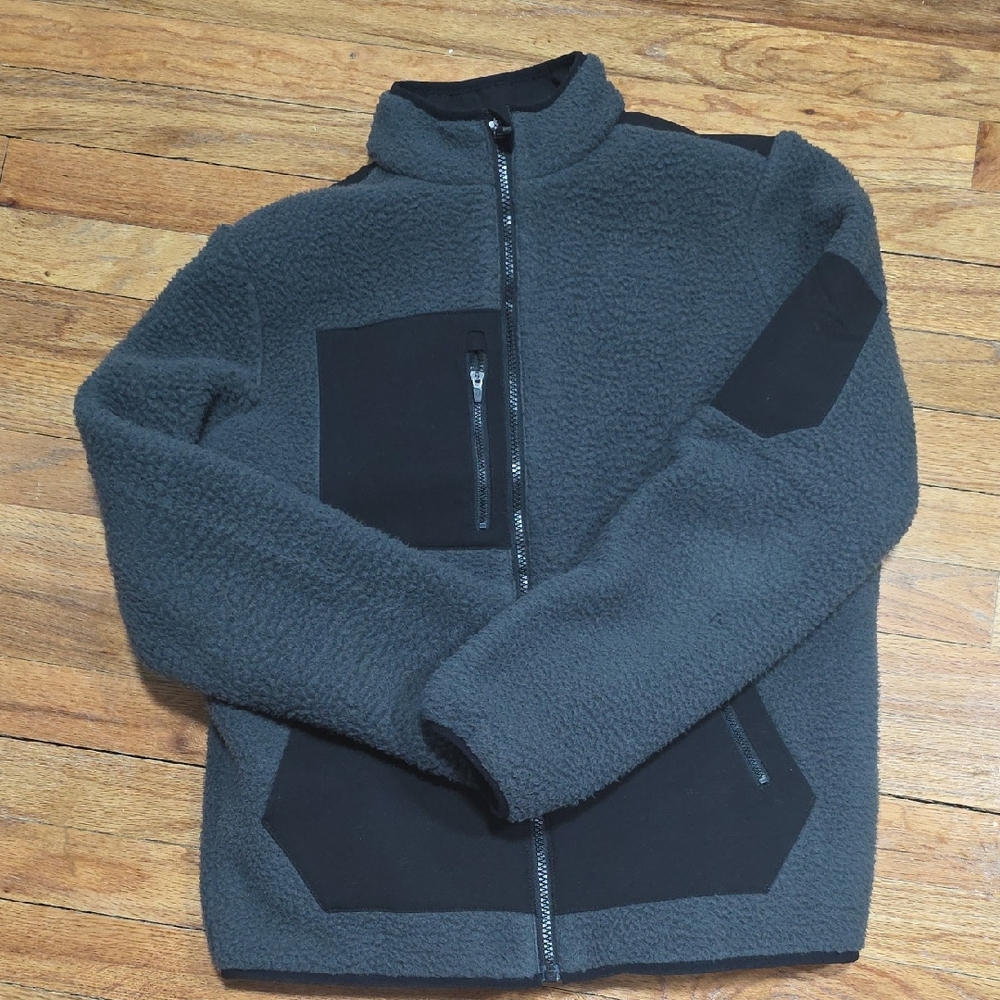 Figs Gray and Black Fleece Jacket
